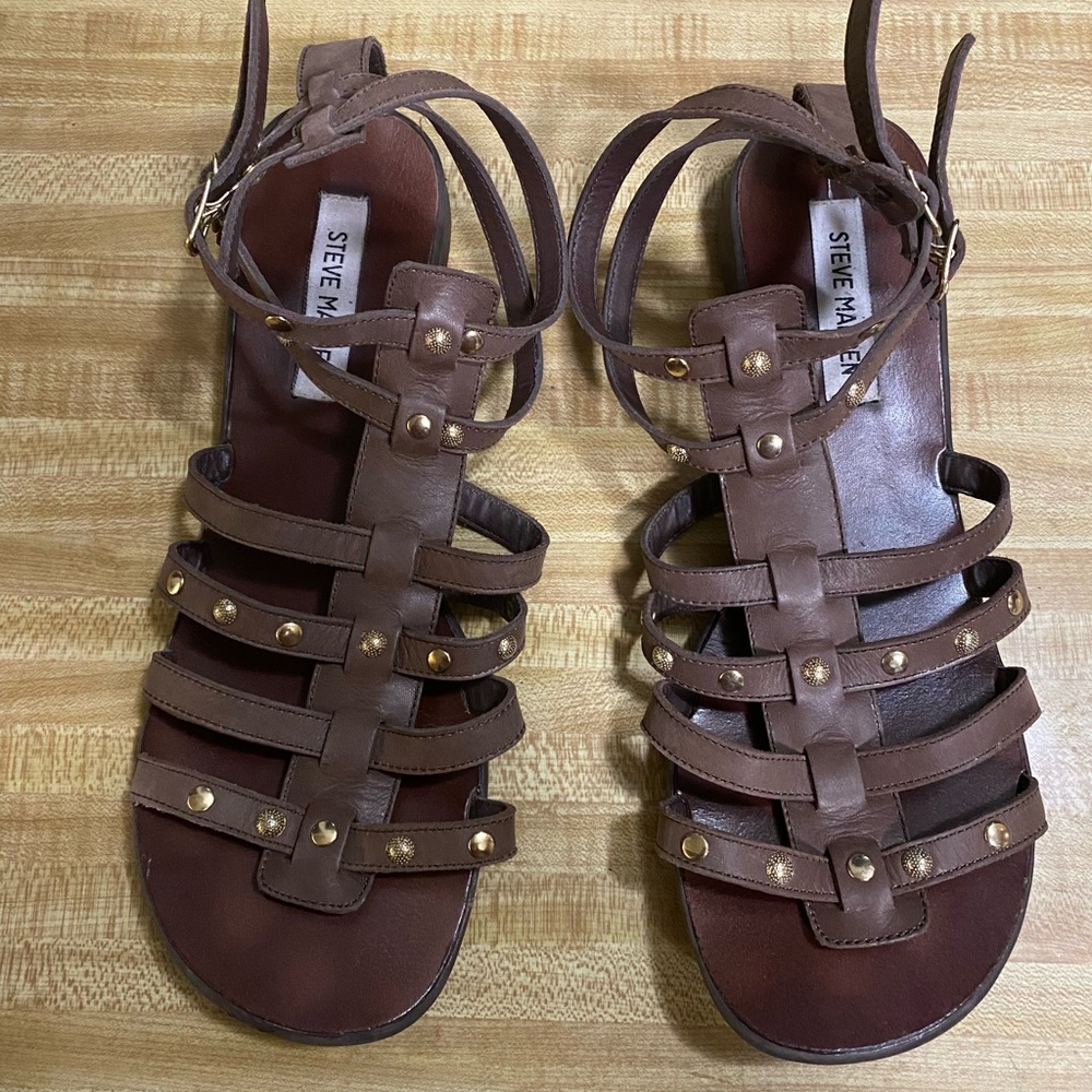 Steve madden brown double strappy gladiator sandals in Women size 11